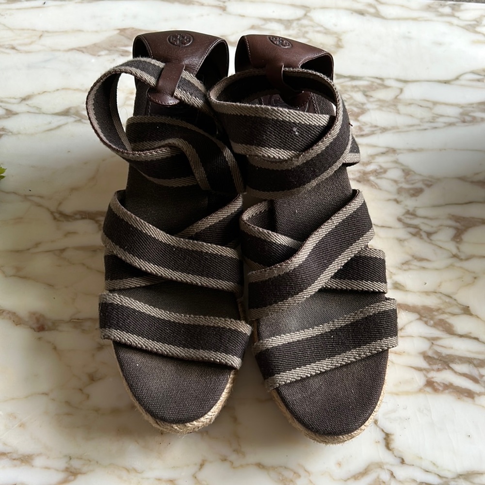 TORY BURCH Brown Strappy Wedges Size 10